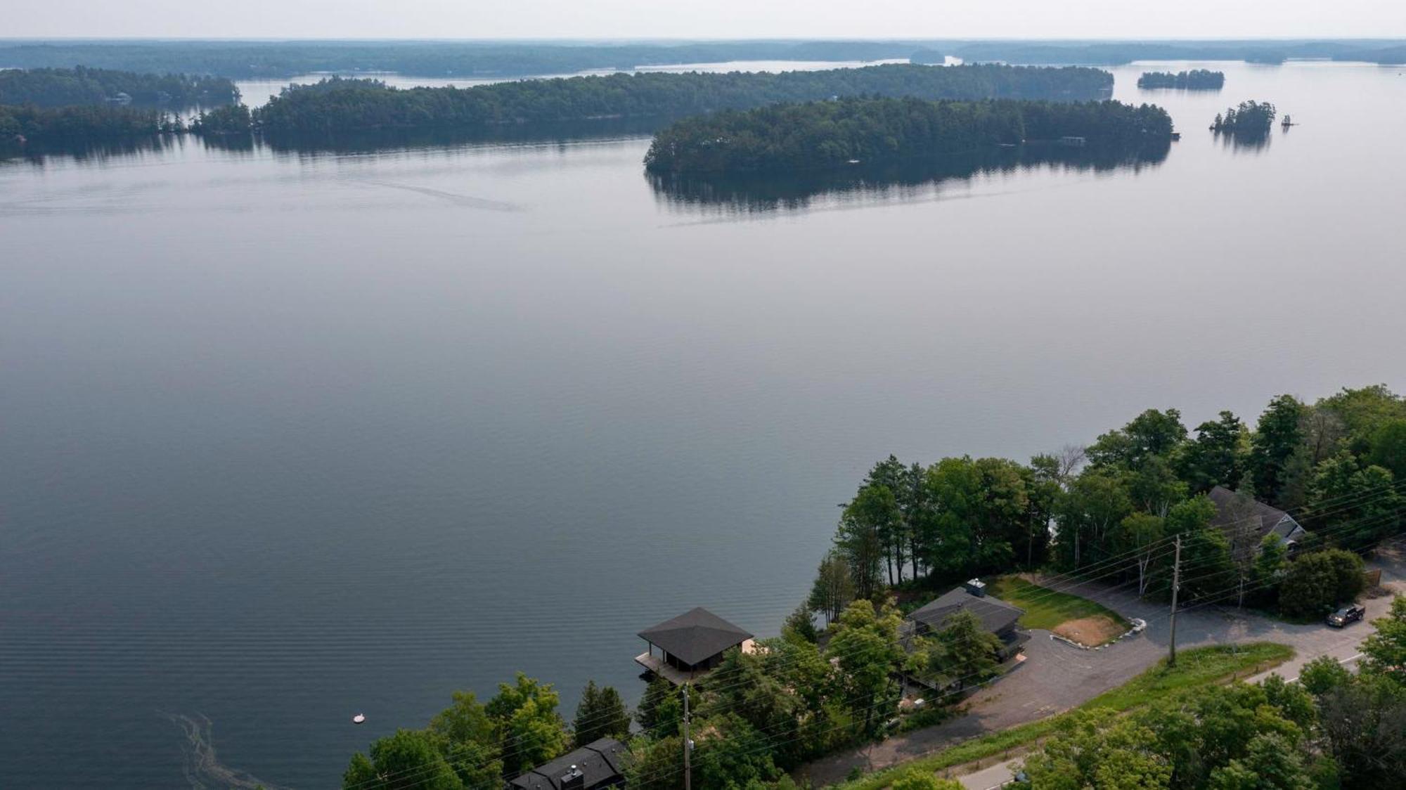 Tranquil Shores Mactier Екстер'єр фото