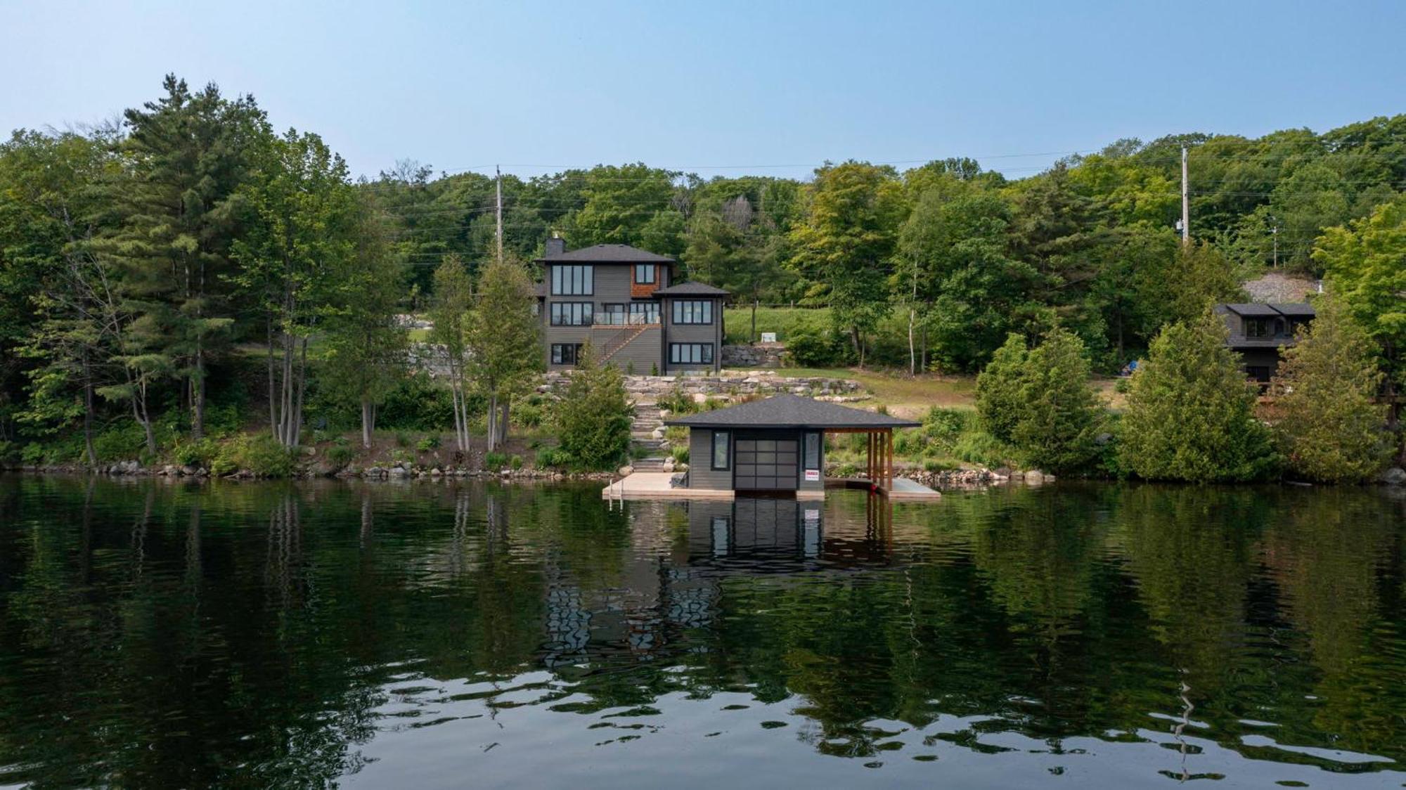Tranquil Shores Mactier Екстер'єр фото