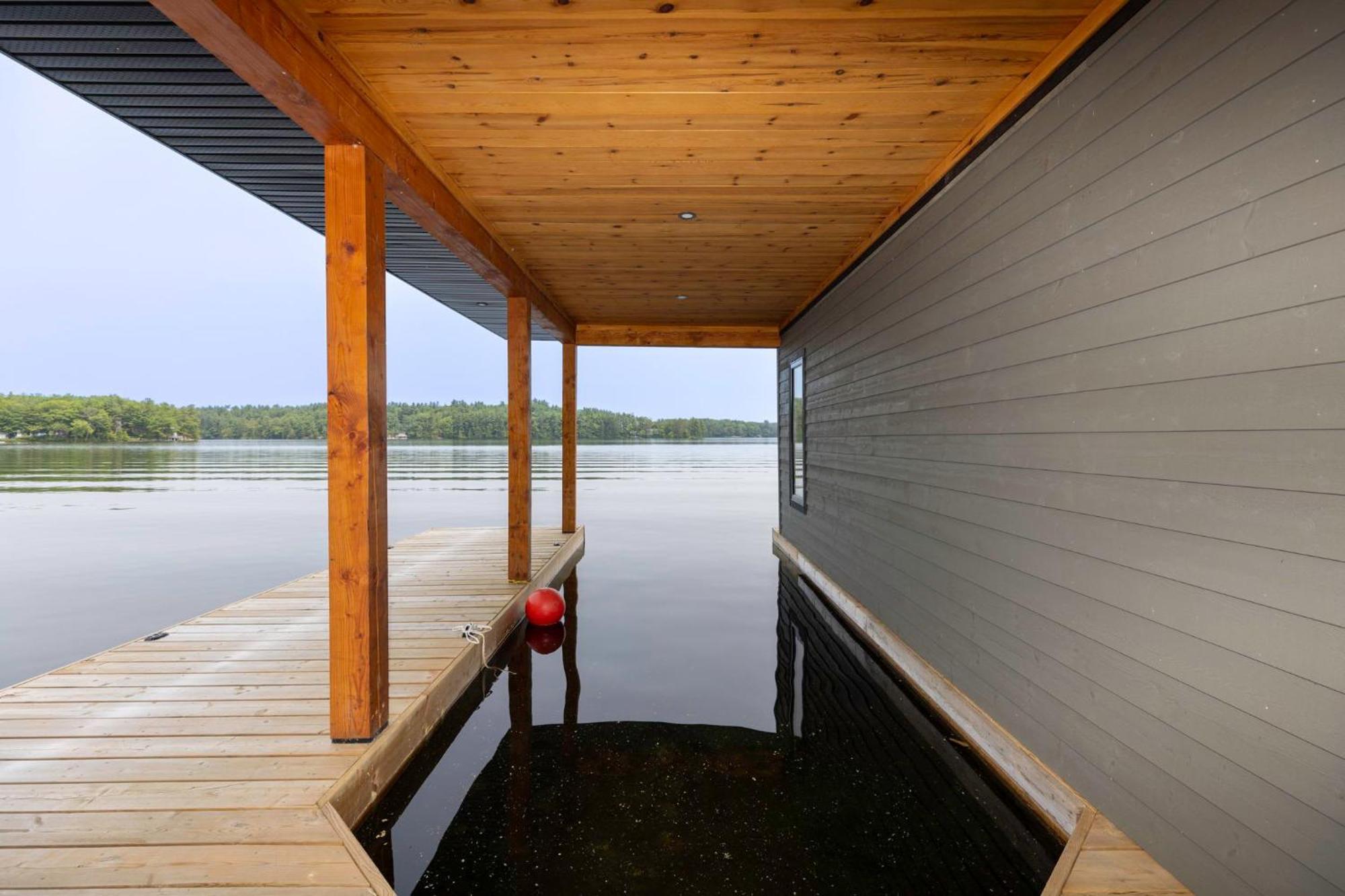 Tranquil Shores Mactier Екстер'єр фото